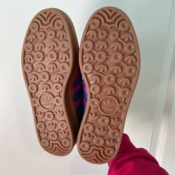 Adidas Women's Gazelle Bold Platform Sneaker in Bold Blue/Lucid Pink size 7 - Picture 2 of 5